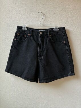 Zara Black Wash Denim Mom Shorts (Size 8)